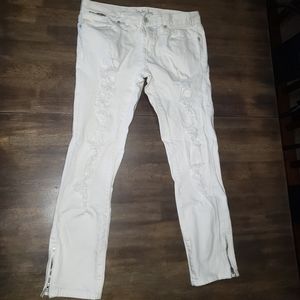 London Jean white ripped jeans with zipper pockets size 6